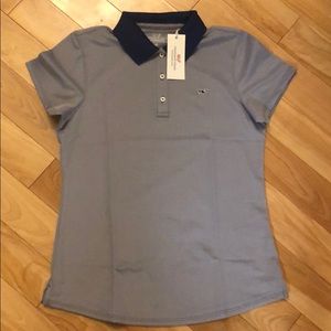 Vineyard Vine Performance top NWT